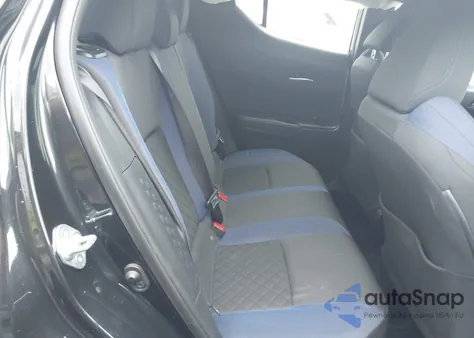 2021 Toyota C-Hr Xle z USA, uszkodzony, nr VIN NMTKHMBX0MR131224